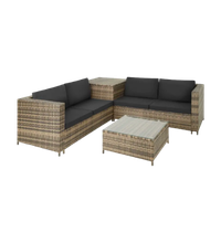Fritlagt billede af et polyrattan loungesæt
